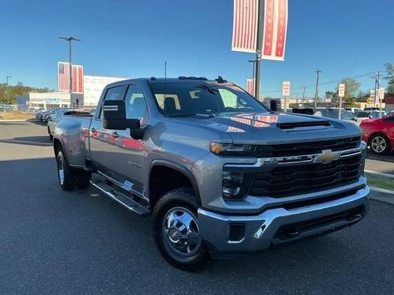 CHEVROLET SILVERADO HD 2024 1GC4YTEY5RF351703 image CHEVROLET SILVERADO HD 2024 1GC4YTEY5RF351703 image